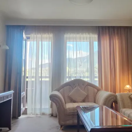 Downtown Bansko- Eliko